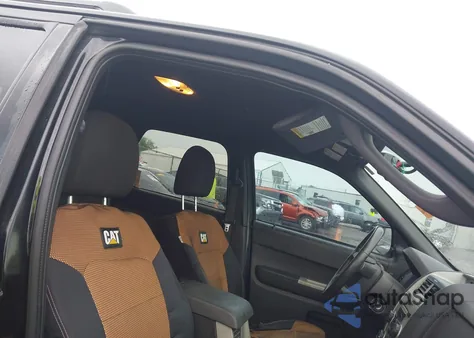 2010 Ford Escape Xlt из США, поврежденный, VIN 1FMCU0DG7AKC28975